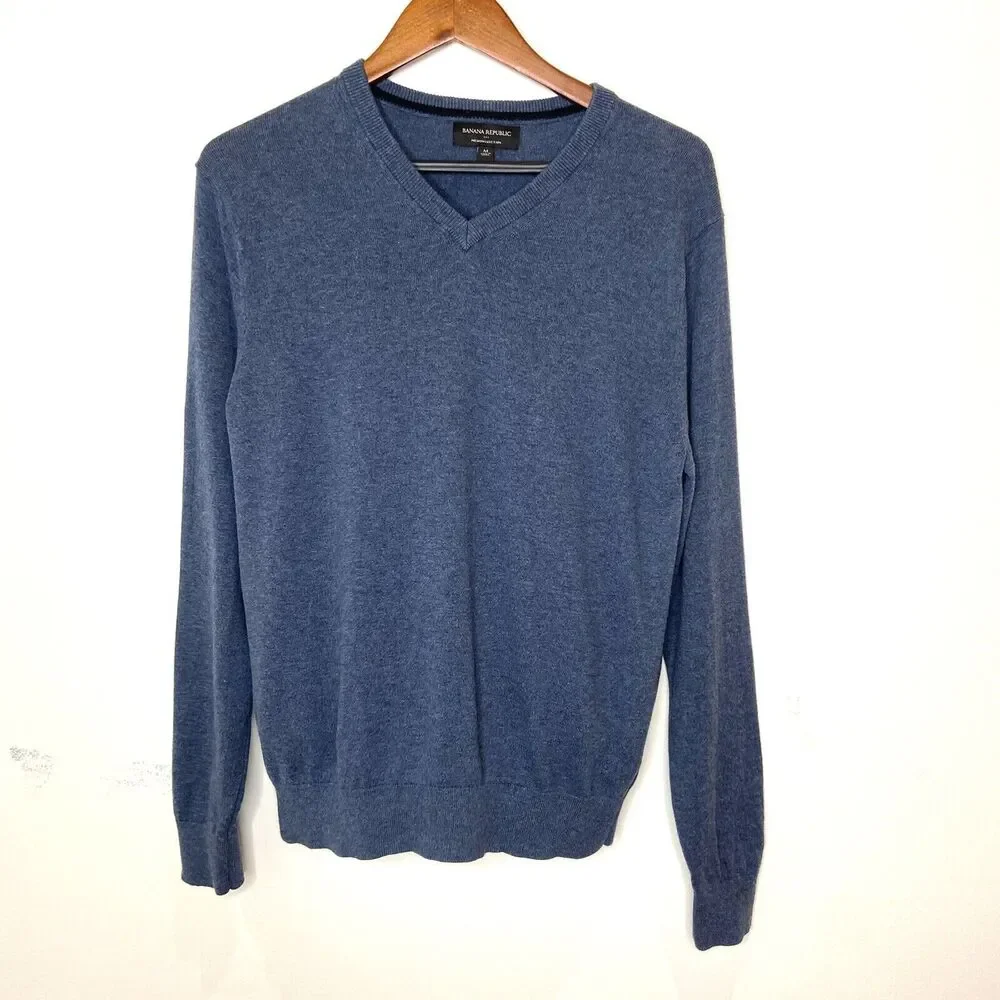 Banana Republic Men’s Premium Luxe‎ Yarn V-Neck Sweater Blue Medium Long Sleeve
